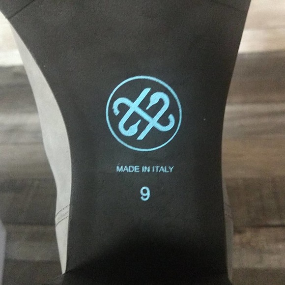 Ross & Snow Genuine Leather Chelsea Boots 9 - Picture 15 of 16